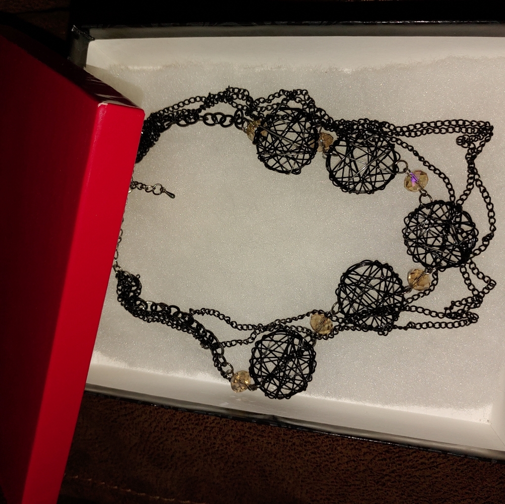Fashion Necklace. Back metal